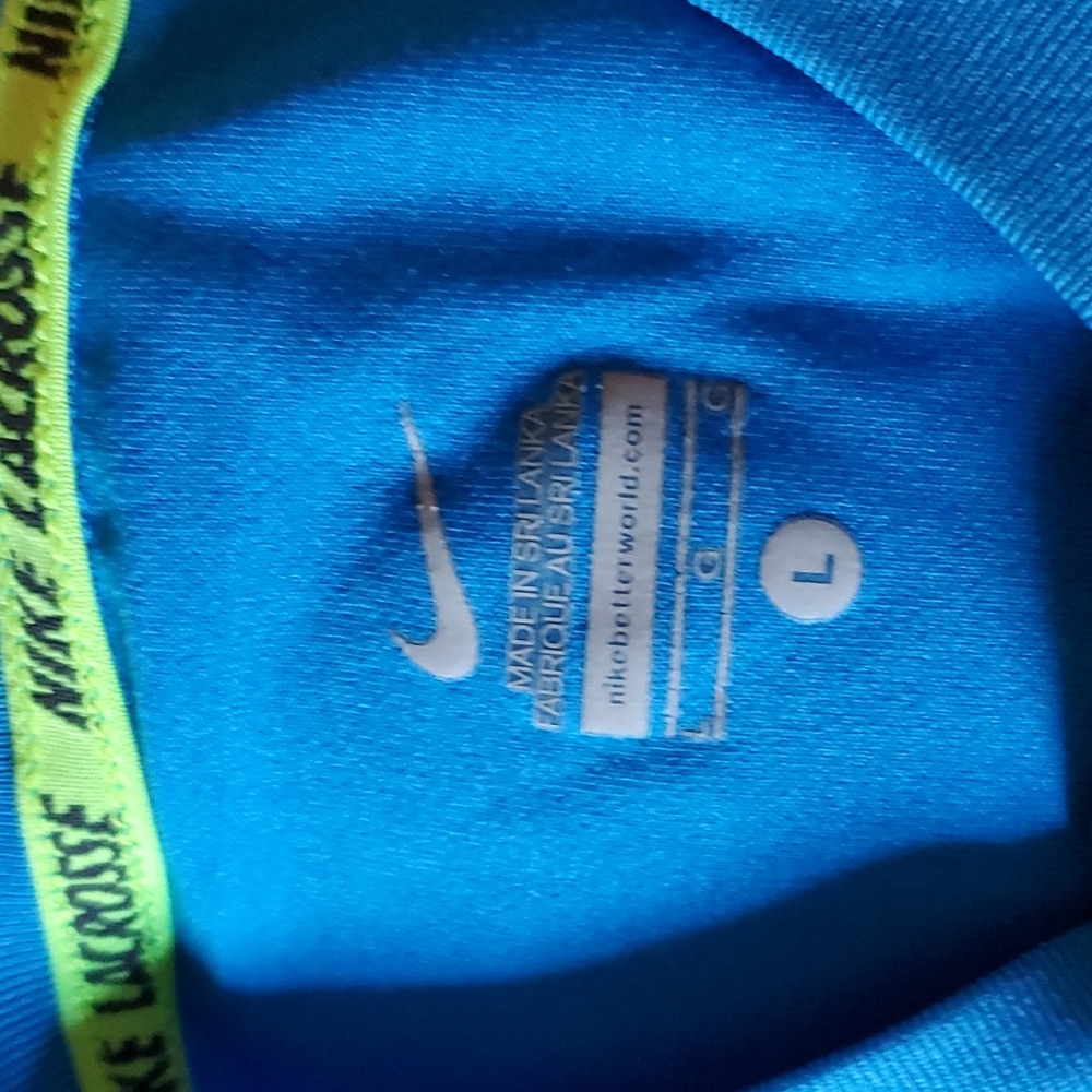 Boys Nike tee